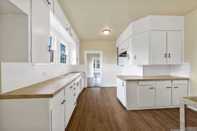 840 CULEBRA RD, San Antonio, TX 78201