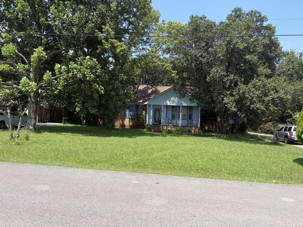 2414 Miranda Dr, Murfreesboro, TN 37129