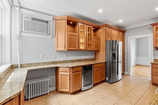 125 Park St 4, Brookline, MA 02446