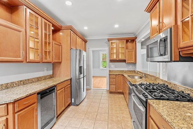125 Park St 4, Brookline, MA 02446