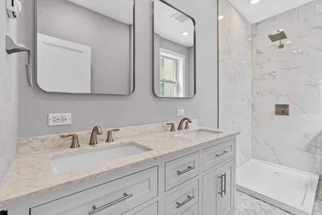 125 Park St 4, Brookline, MA 02446