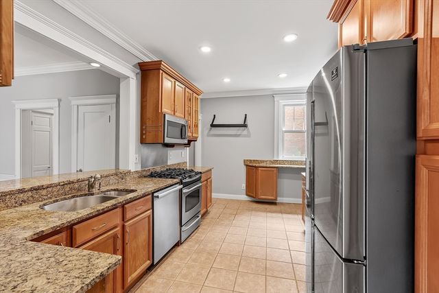 125 Park St 4, Brookline, MA 02446