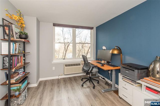 300 Main Street 211, Little Falls, NJ 07424