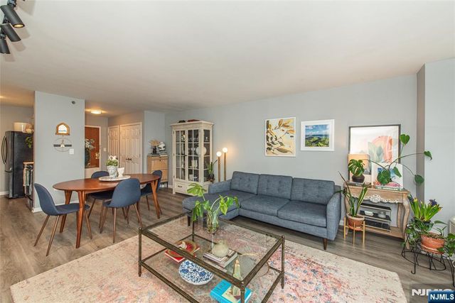 300 Main Street 211, Little Falls, NJ 07424