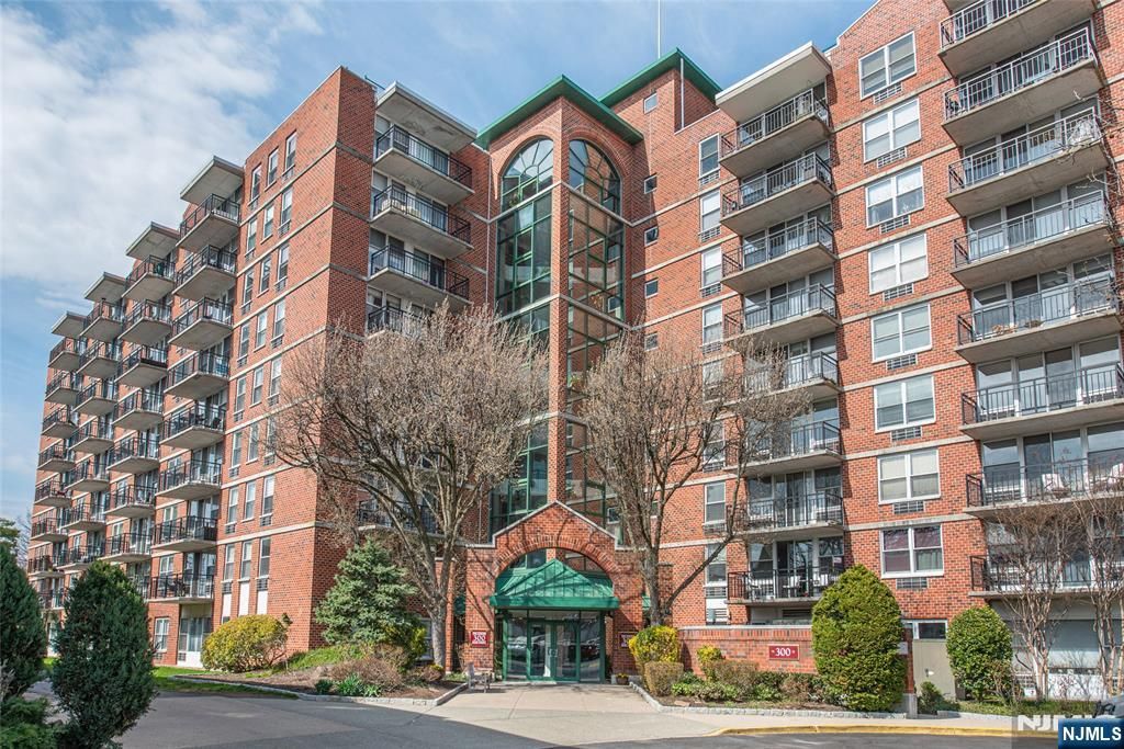 300 Main Street 211, Little Falls, NJ 07424