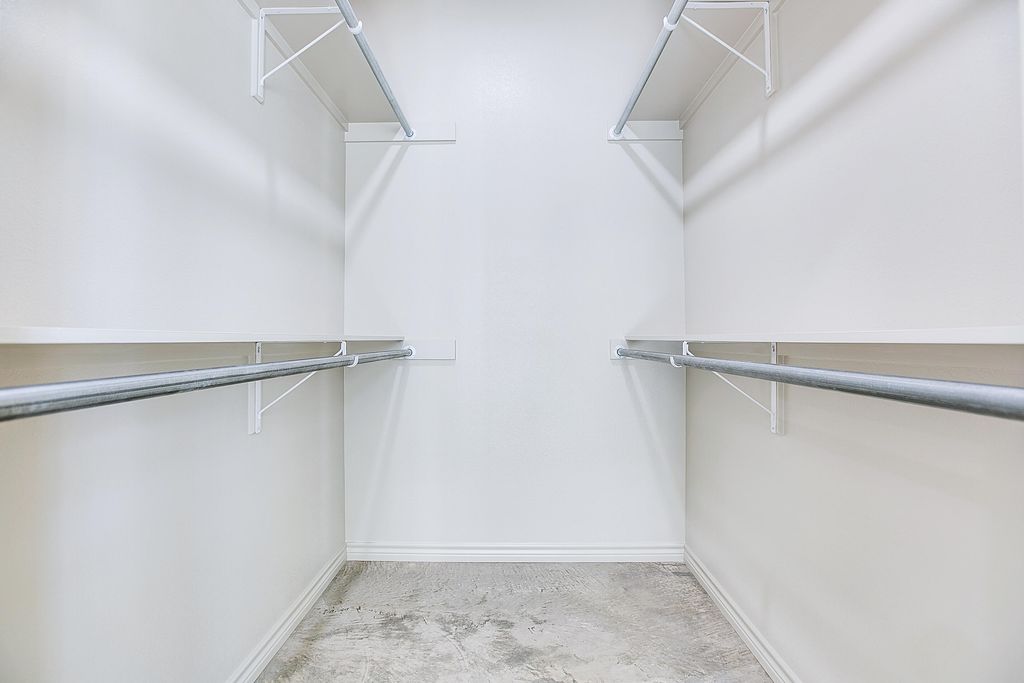 Image 18 of property listing at 1405 Kenwood Drive, San Angelo, TX 76903