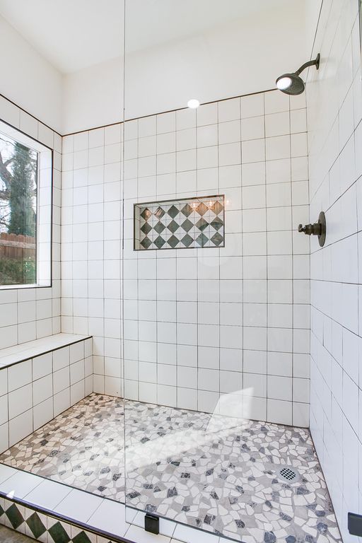 Image 22 of property listing at 1405 Kenwood Drive, San Angelo, TX 76903