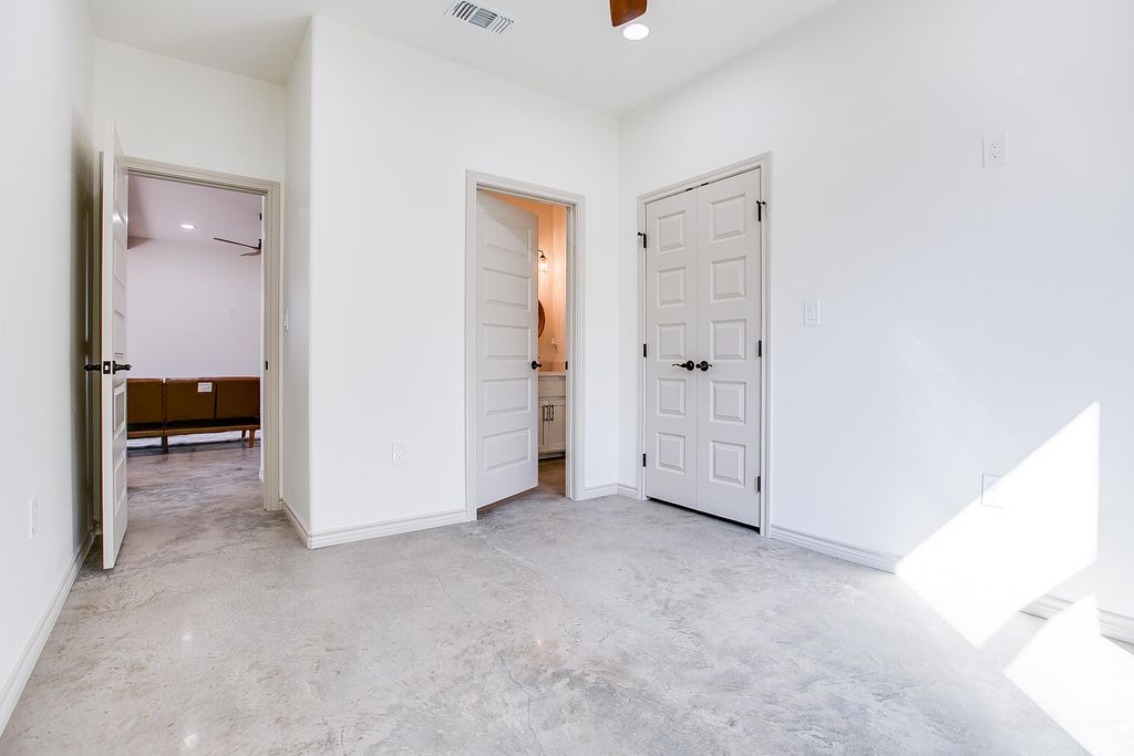 Image 24 of property listing at 1405 Kenwood Drive, San Angelo, TX 76903