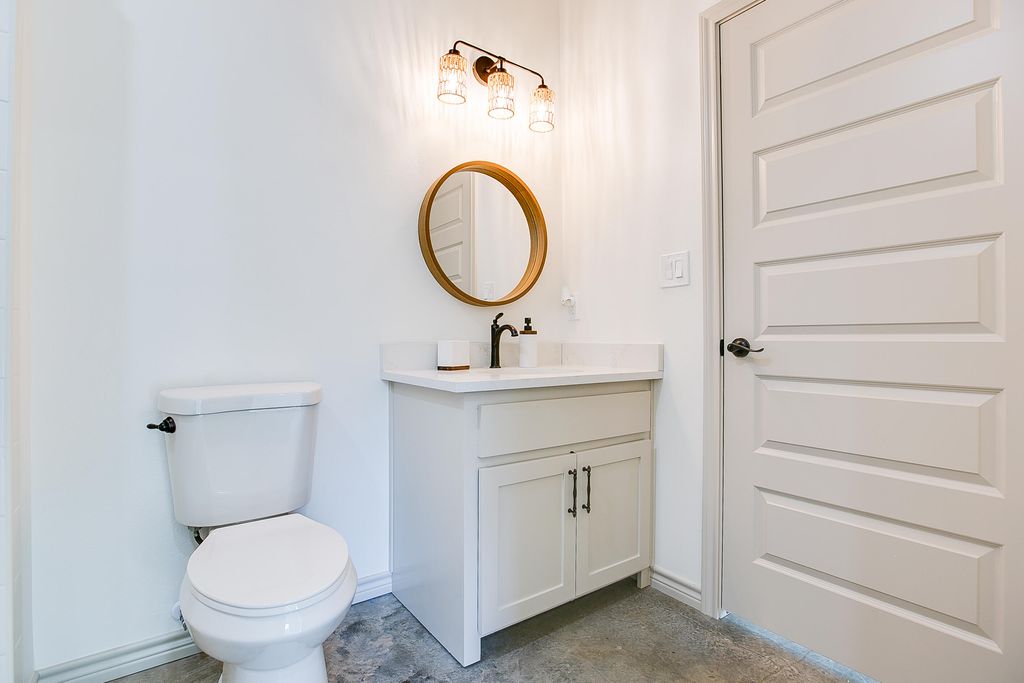 Image 25 of property listing at 1405 Kenwood Drive, San Angelo, TX 76903