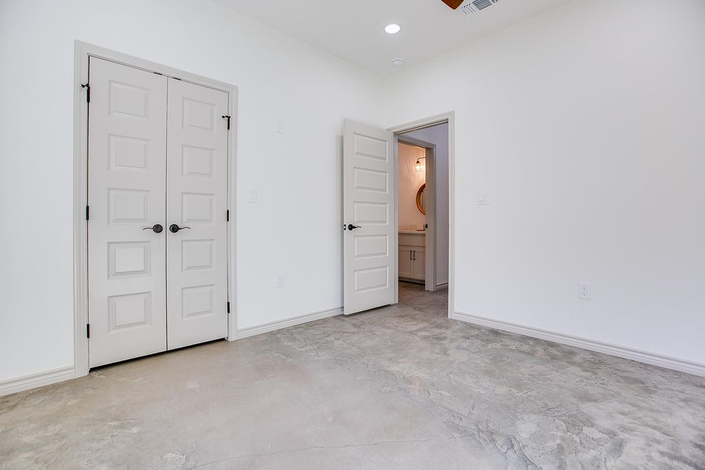 Image 28 of property listing at 1405 Kenwood Drive, San Angelo, TX 76903