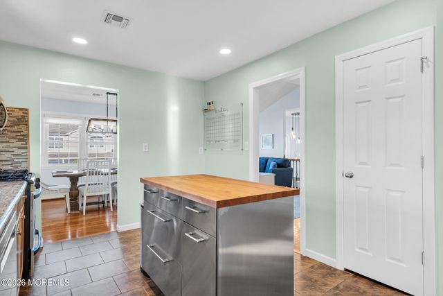 20 Lagoon Drive W, Toms River, NJ 08753