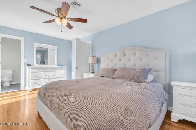 20 Lagoon Drive W, Toms River, NJ 08753