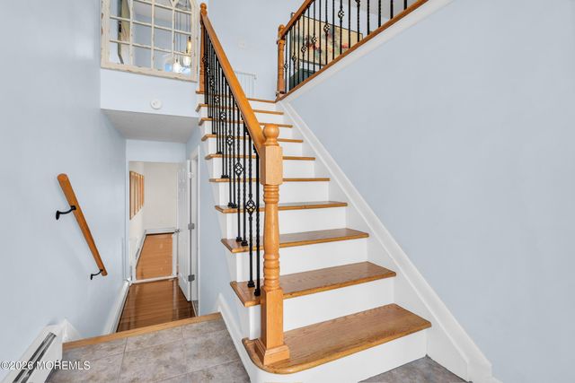 20 Lagoon Drive W, Toms River, NJ 08753