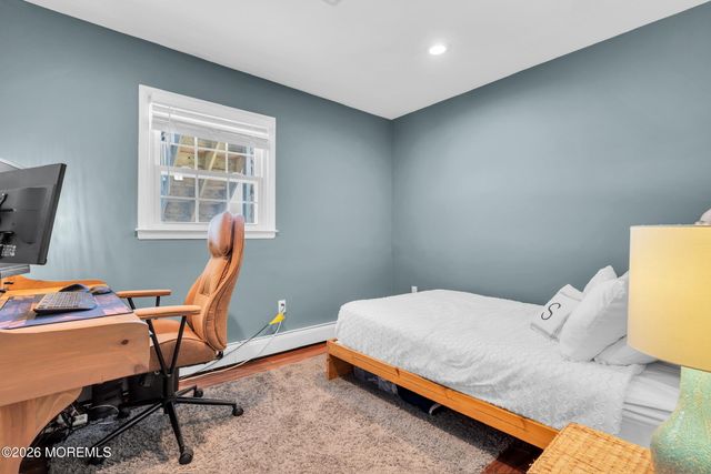 20 Lagoon Drive W, Toms River, NJ 08753