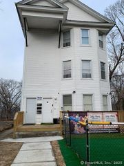 117 Dikeman Street 1st Floor, Waterbury, CT 06704