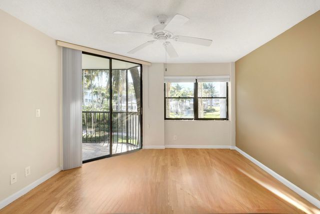 122 Bay Colony Drive N, Juno Beach, FL 33408