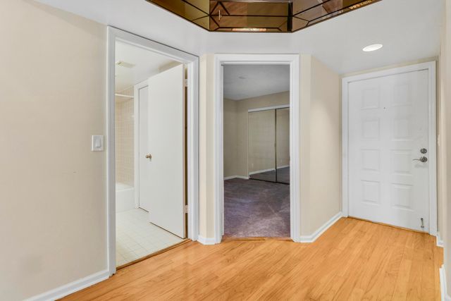 122 Bay Colony Drive N, Juno Beach, FL 33408