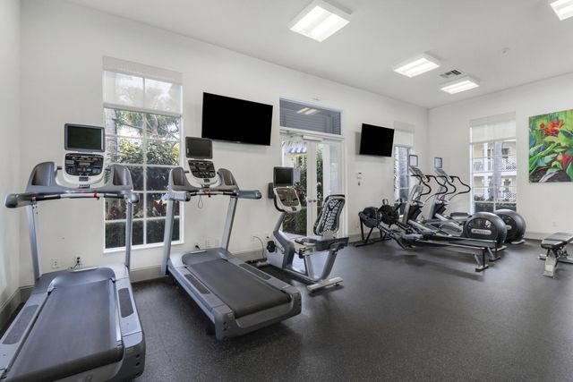 122 Bay Colony Drive N, Juno Beach, FL 33408