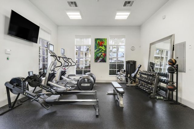 122 Bay Colony Drive N, Juno Beach, FL 33408