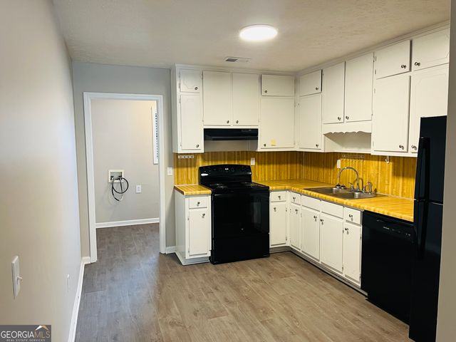 1075 Eastview Road NE UNIT A, Conyers, GA 30012