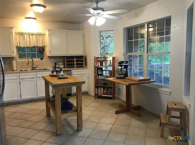 3349 Eagle Point West Avenue, Belton, TX 76513