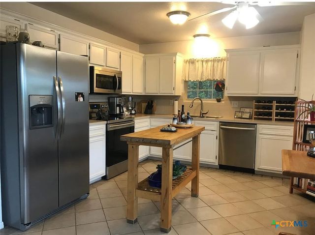 3349 Eagle Point West Avenue, Belton, TX 76513