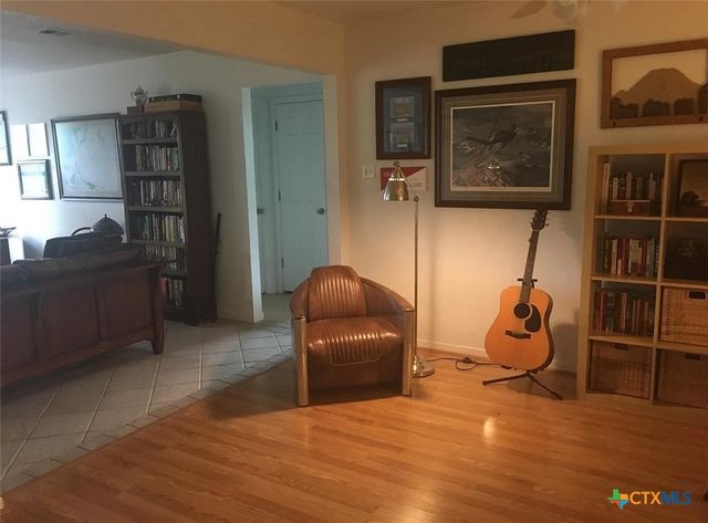 3349 Eagle Point West Avenue, Belton, TX 76513