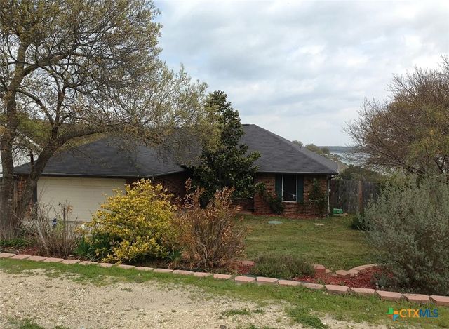 3349 Eagle Point West Avenue, Belton, TX 76513