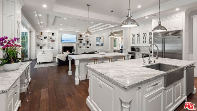 1836 Laurel Canyon Boulevard, Los Angeles, CA 90046