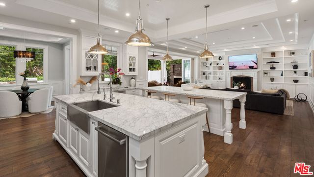 1836 Laurel Canyon Boulevard, Los Angeles, CA 90046