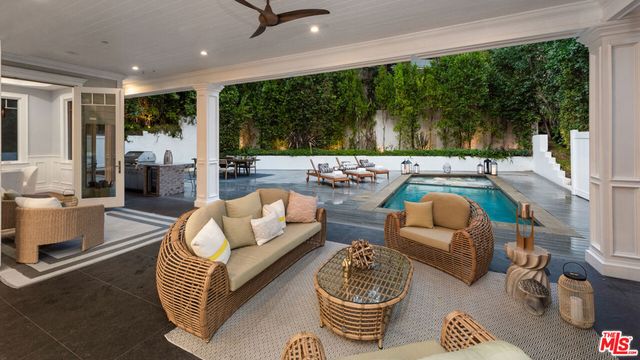 1836 Laurel Canyon Boulevard, Los Angeles, CA 90046