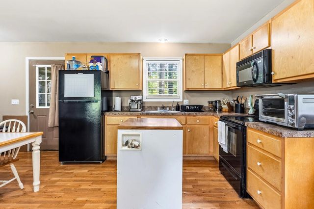 1899 Arrowhead Dr, Monterey, TN 38574