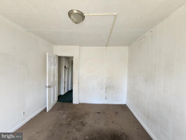 933 N FRANKLINTOWN RD, Baltimore, MD 21216