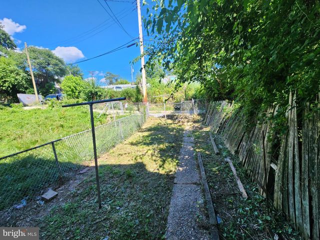 933 N FRANKLINTOWN RD, Baltimore, MD 21216