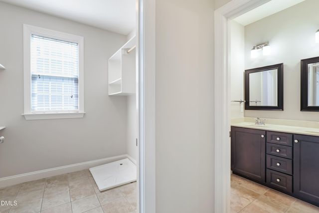 513 Morning Oaks Drive, Holly Springs, NC 27540