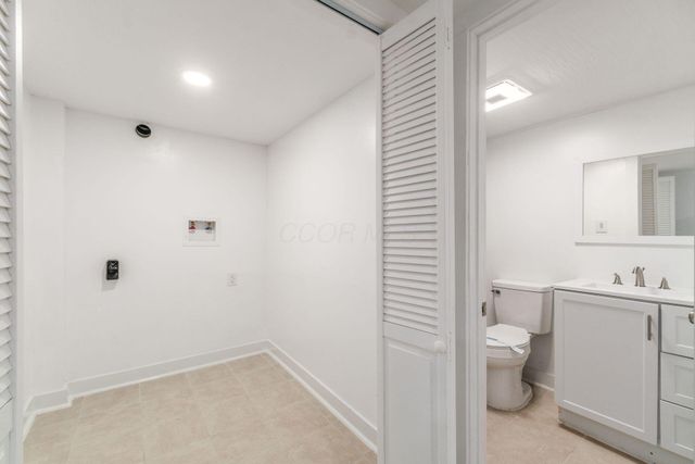 1034 E 19th Avenue, Columbus, OH 43211