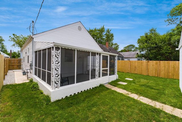 1034 E 19th Avenue, Columbus, OH 43211