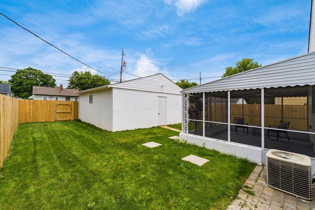 1034 E 19th Avenue, Columbus, OH 43211
