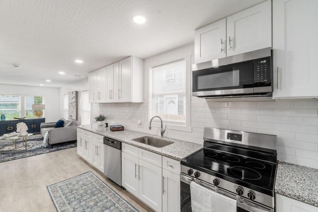 1034 E 19th Avenue, Columbus, OH 43211