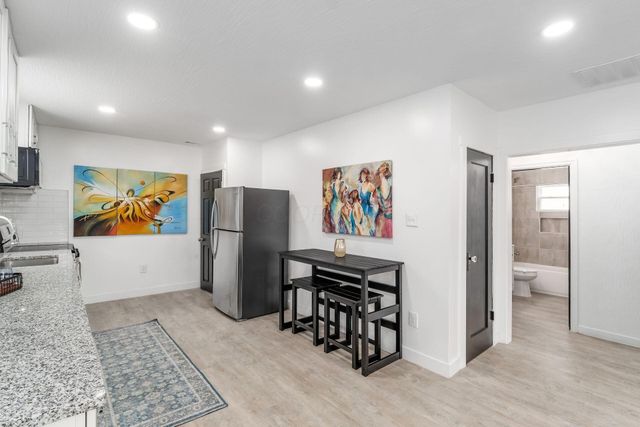 1034 E 19th Avenue, Columbus, OH 43211