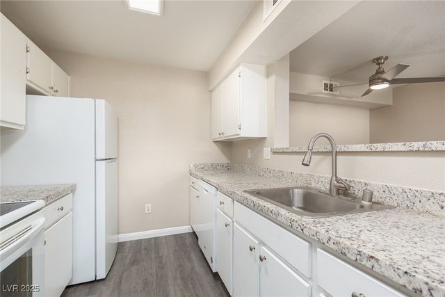 8101 West Flamingo Road 1024, Las Vegas, NV 89147