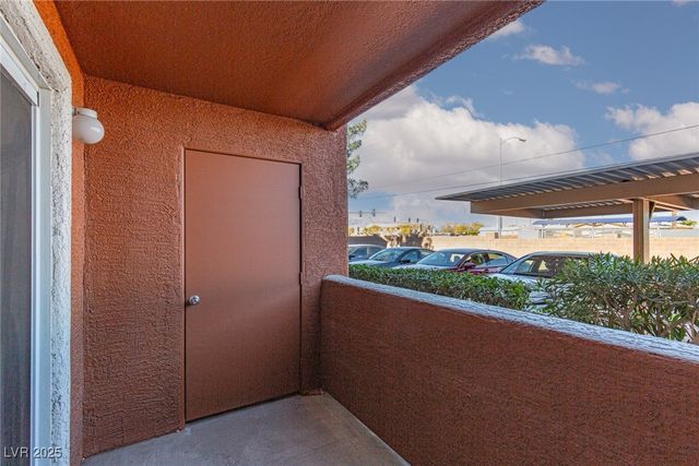 8101 West Flamingo Road 1024, Las Vegas, NV 89147