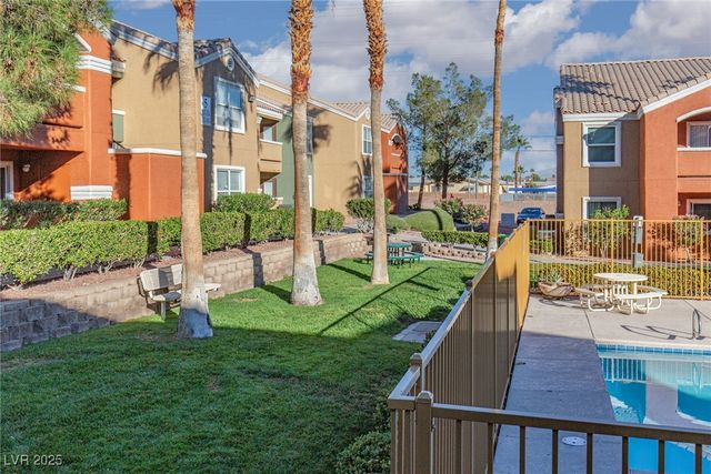 8101 West Flamingo Road 1024, Las Vegas, NV 89147