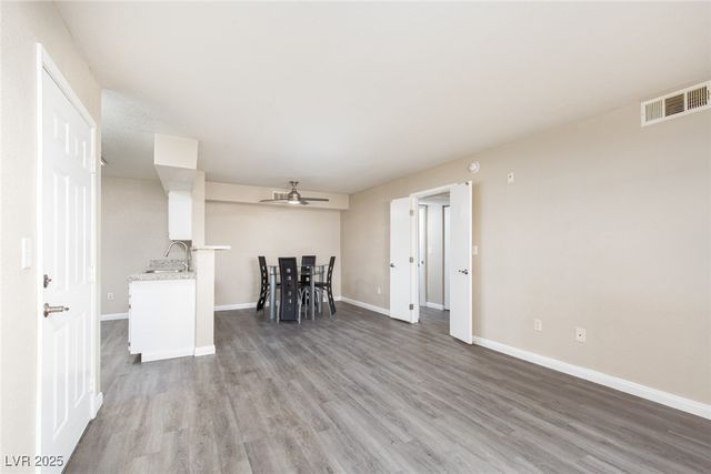 8101 West Flamingo Road 1024, Las Vegas, NV 89147