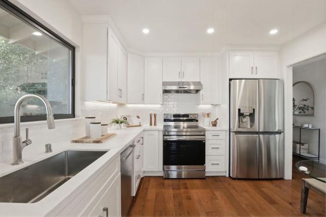 7 Lilly Lane, San Carlos, CA 94070