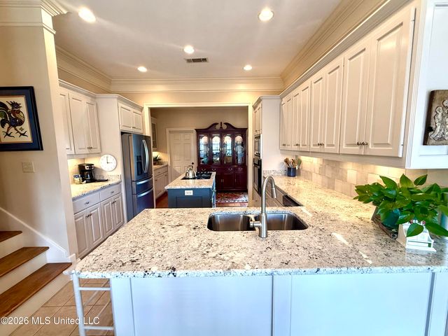 563 Eastside Cove, Brandon, MS 39047