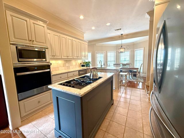 563 Eastside Cove, Brandon, MS 39047