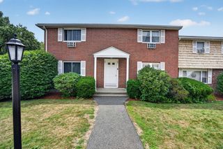 54 Kingston Street 54, North Andover, MA 01845