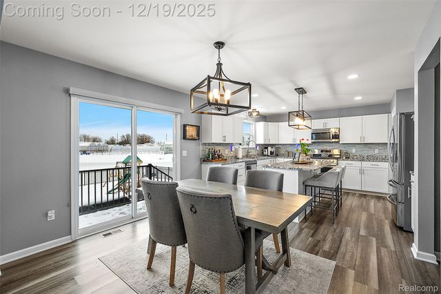 51336 Times Square Drive, Shelby Charter Township, MI 48315