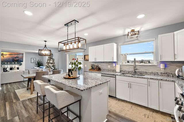 51336 Times Square Drive, Shelby Charter Township, MI 48315